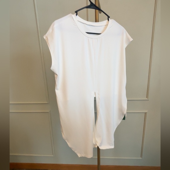 Halara Yoga Tee Large NWT Round Neck Cap Sleeve Tie Back Yoga Top MSRP $45 - Picture 2 of 4